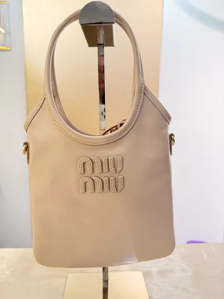 MIU MIU Ivy 迷你斜孭袋