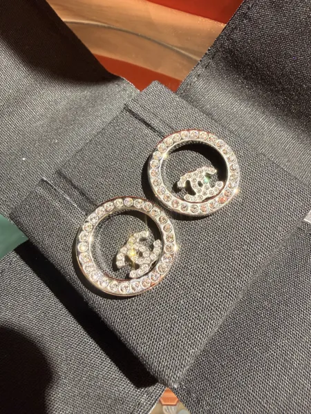 Chanel 圓形雙C水鑽耳環